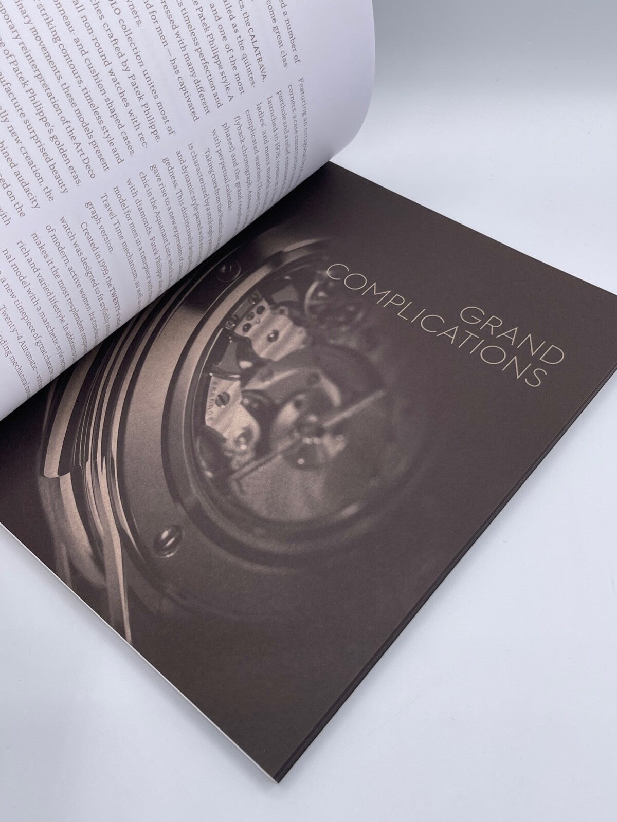 Patek Philippe Nautilus catalogo collezione collection catalogue 2019 inglese