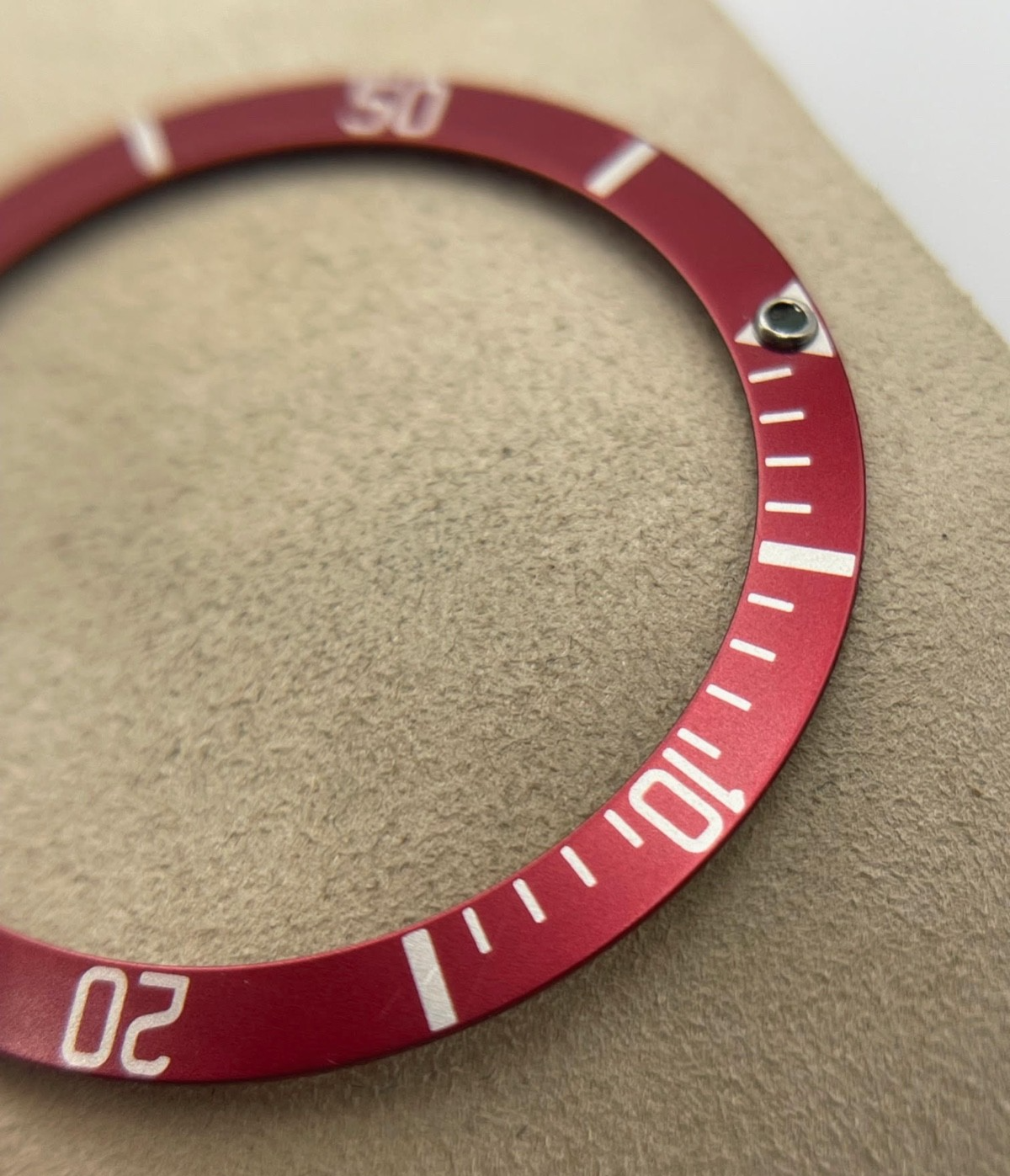 Tudor Black Bay 79220R inserto rosso red insert