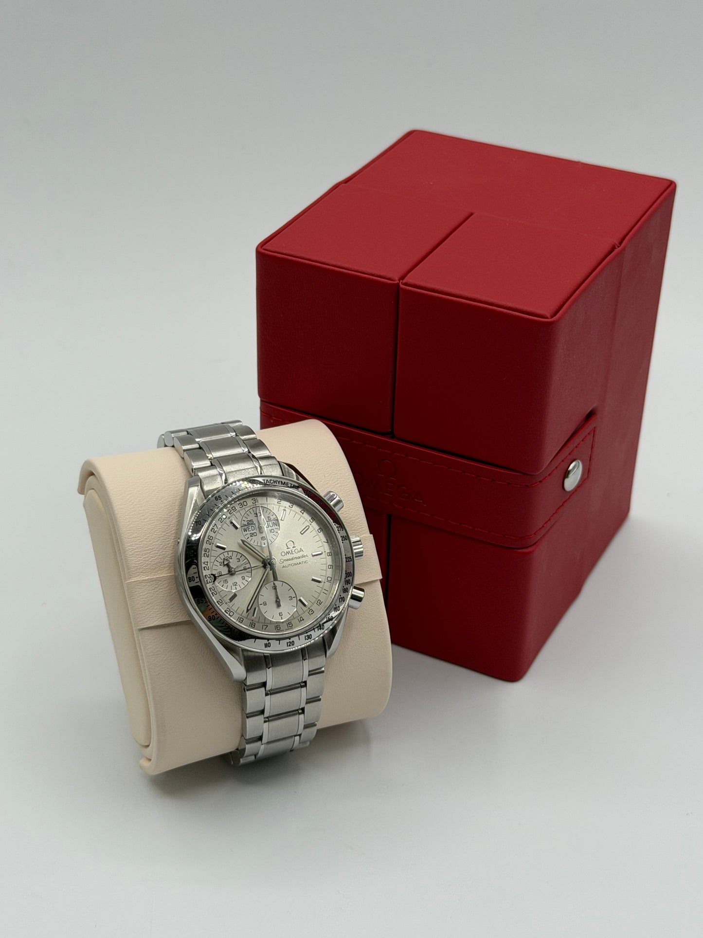 Omega Speedmaster Date Triple Calendar 39mm acciaio steel ref 1750084 cal 1151