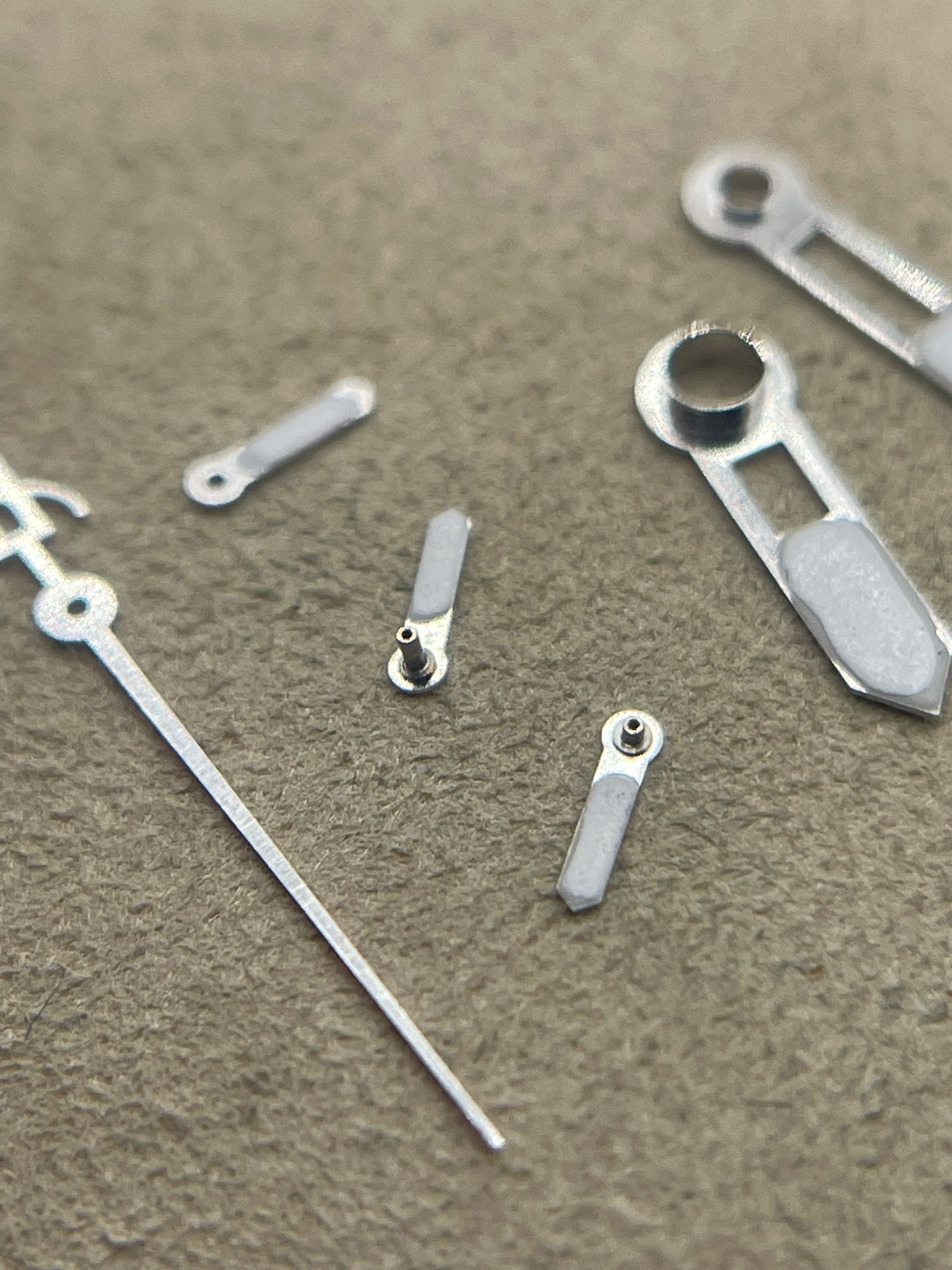 Hublot Big Bang 44 set of hands and screws for Robert