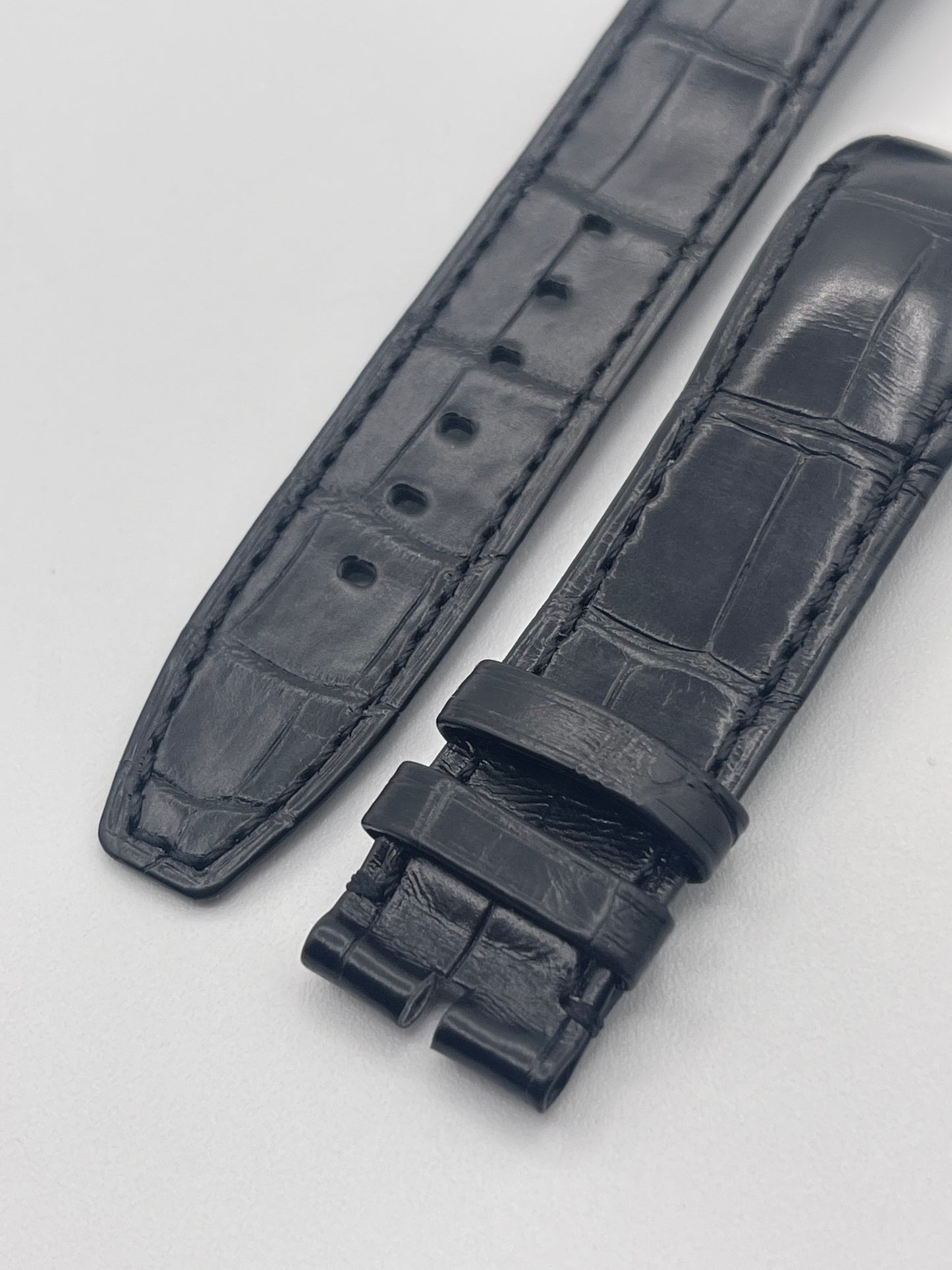 Audemars Piguet Code 11.59 cinturino watch strap pelle alligatore nero 22/18mm