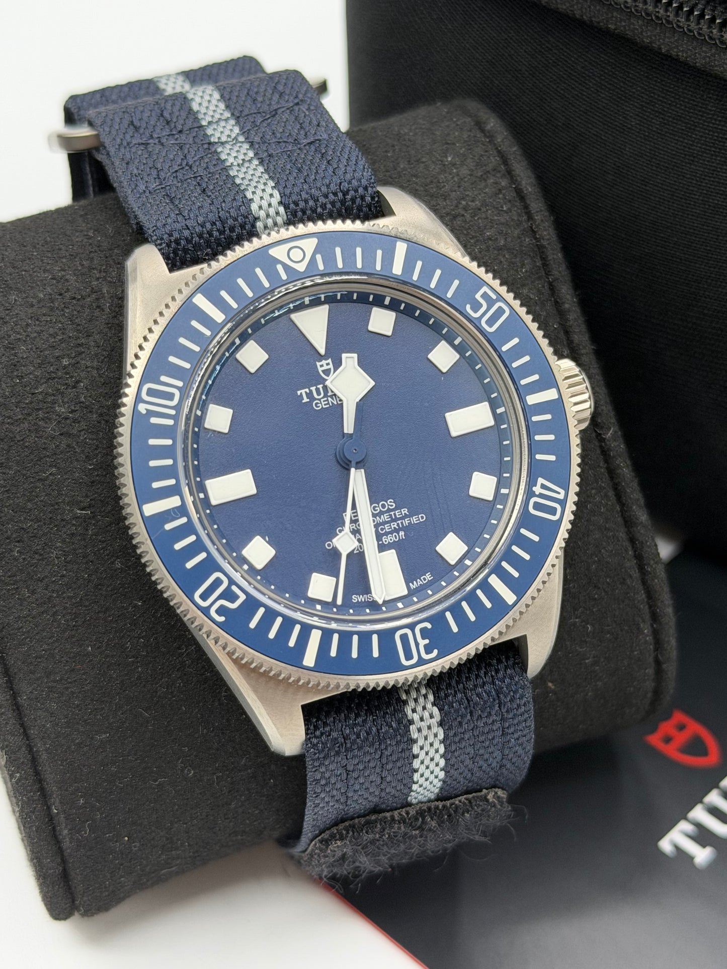 Tudor Pelagos FXD cinturino NATO strap ref 25707B cal MT5602 anno 2024