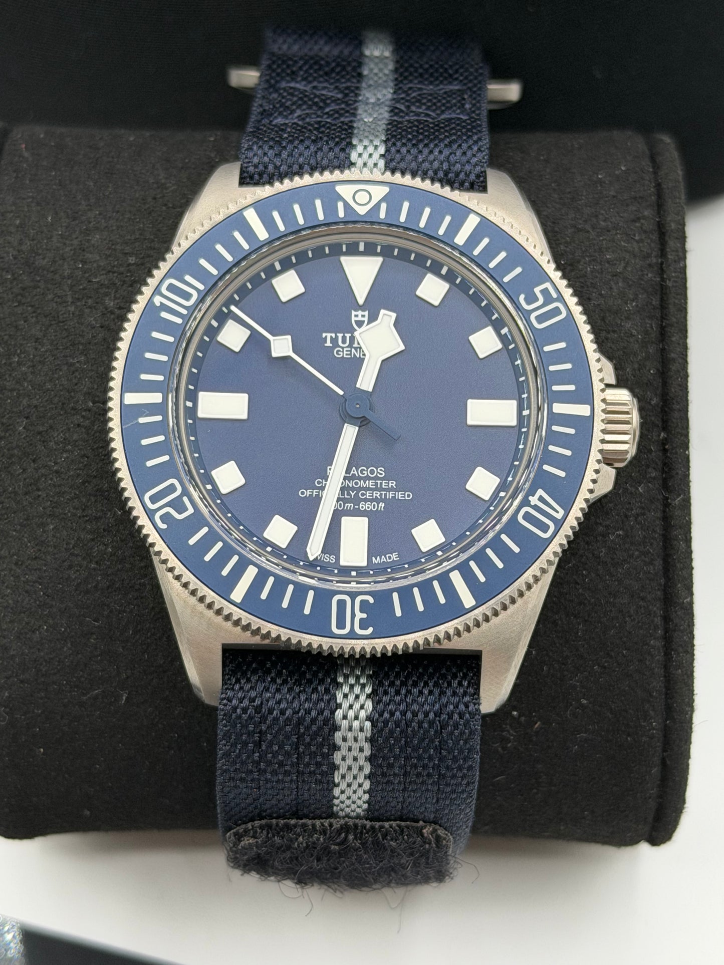 Tudor Pelagos FXD cinturino NATO strap ref 25707B cal MT5602 anno 2024