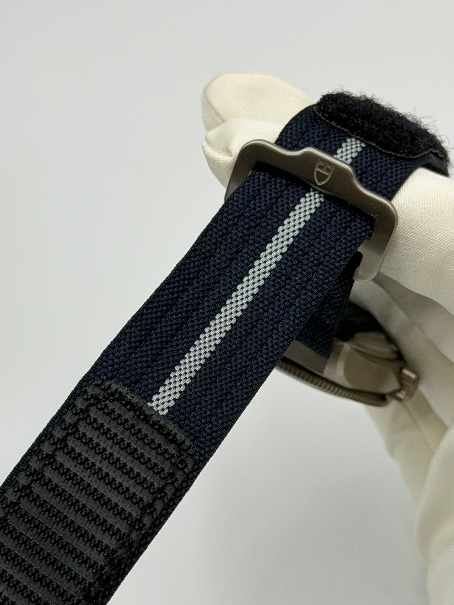 Tudor Pelagos FXD cinturino NATO strap ref 25707B cal MT5602 anno 2024