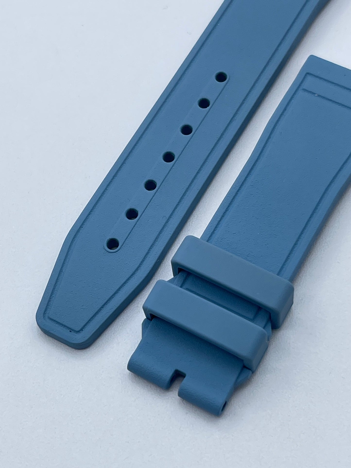 IWC Pilot Chronograph 41 cinturino azzurro light blue caoutchouc strap 20/18