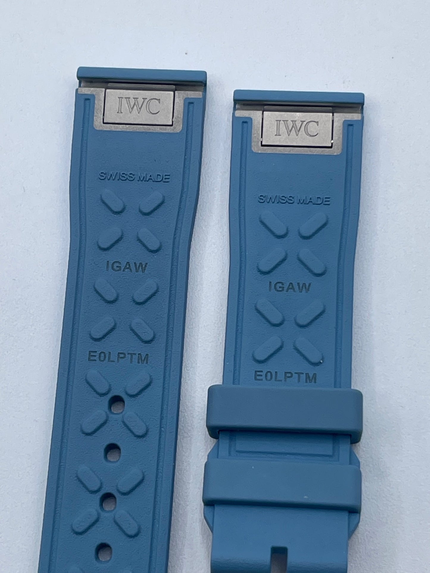 IWC Pilot Chronograph 41 cinturino azzurro light blue caoutchouc strap 20/18