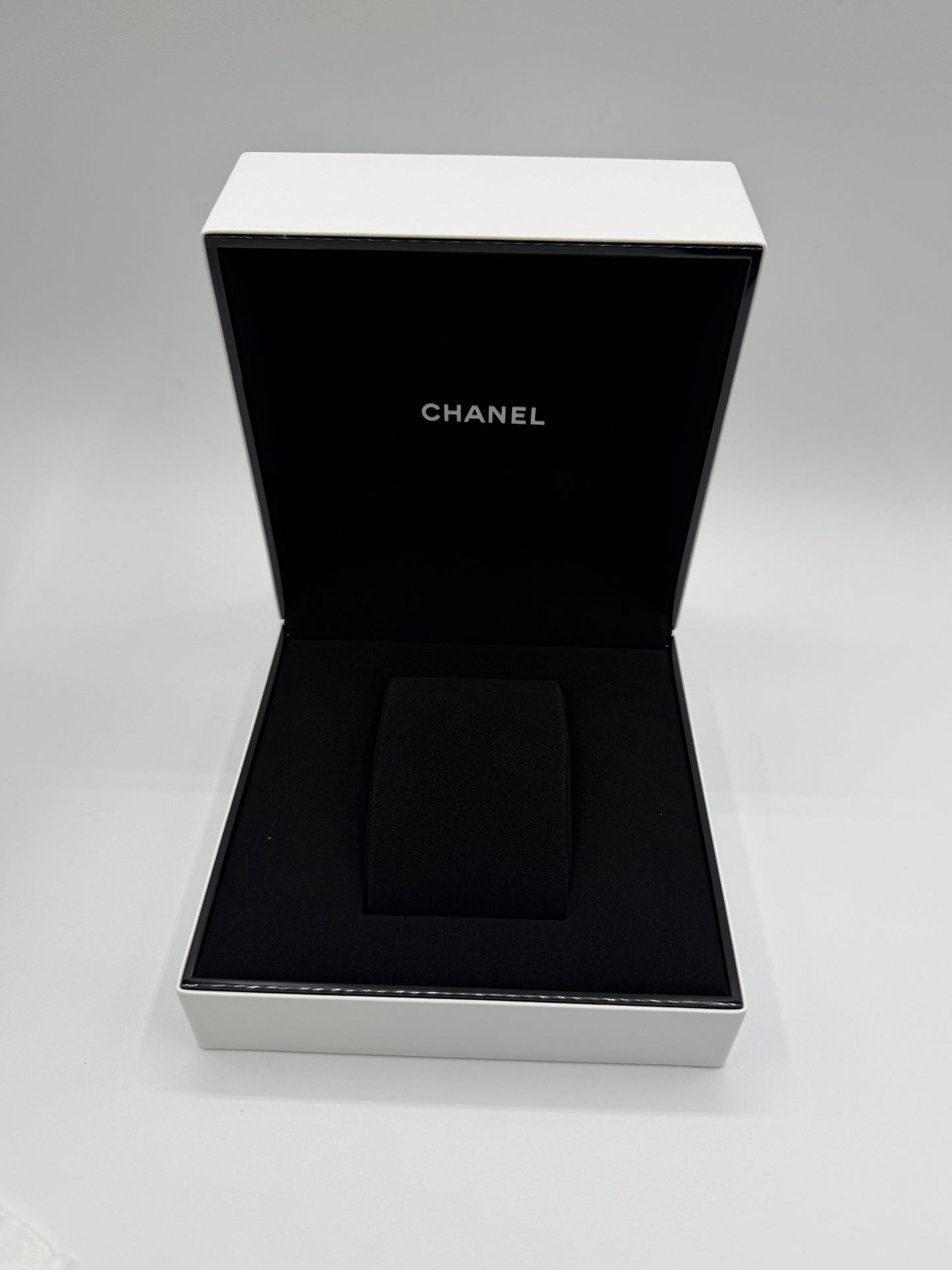 Chanel J12 scatola orologio watch box pelle bianca white leather