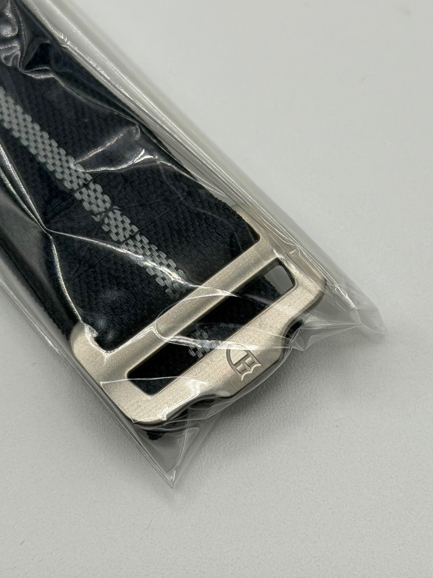 Tudor Black Bay cinturino Nato strap tessuto fabric nero grigio black grey 22mm