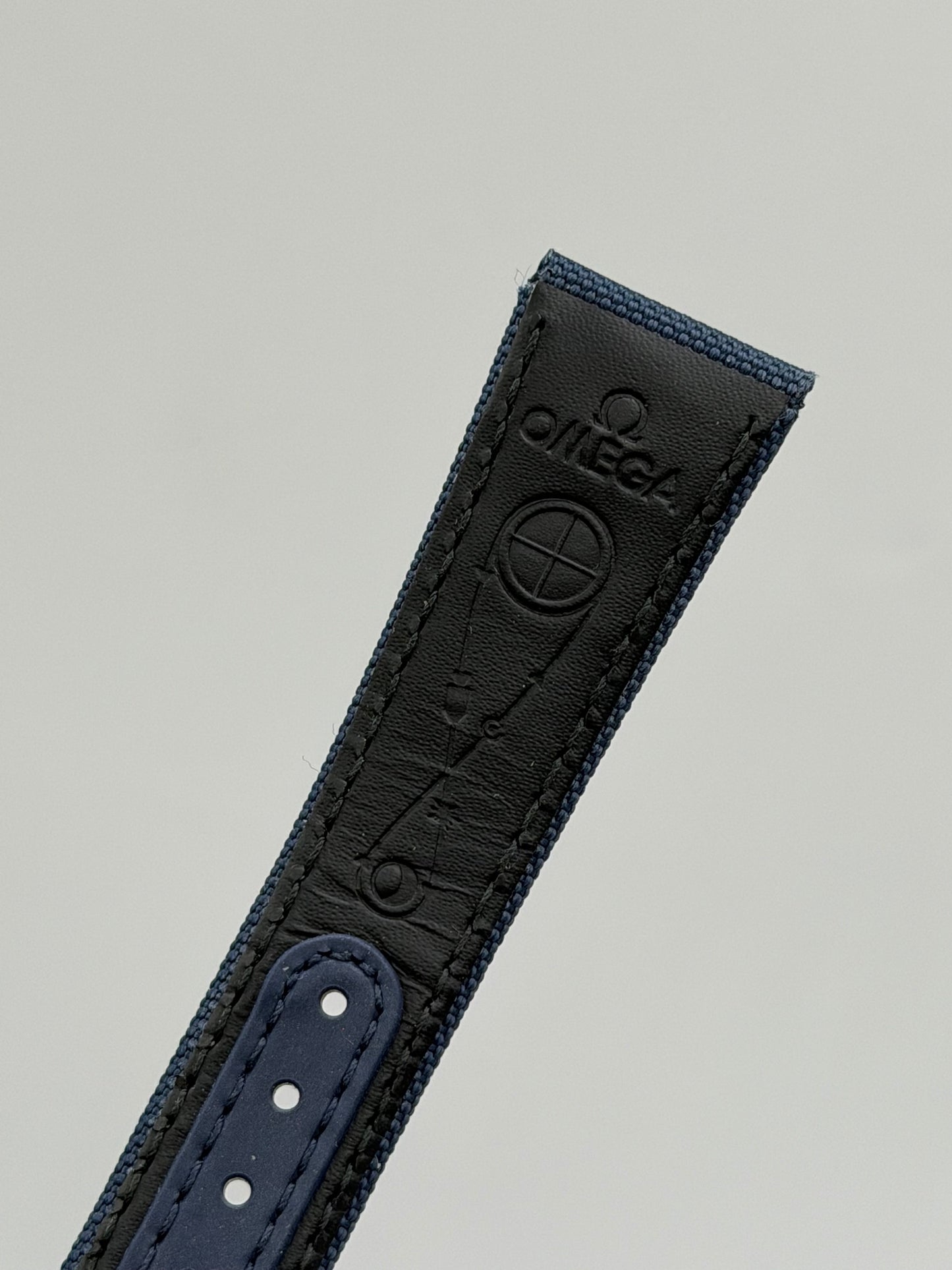 Omega Speedmaster "Snoopy" cinturino tessuto blu fabric strap 20/16 mm