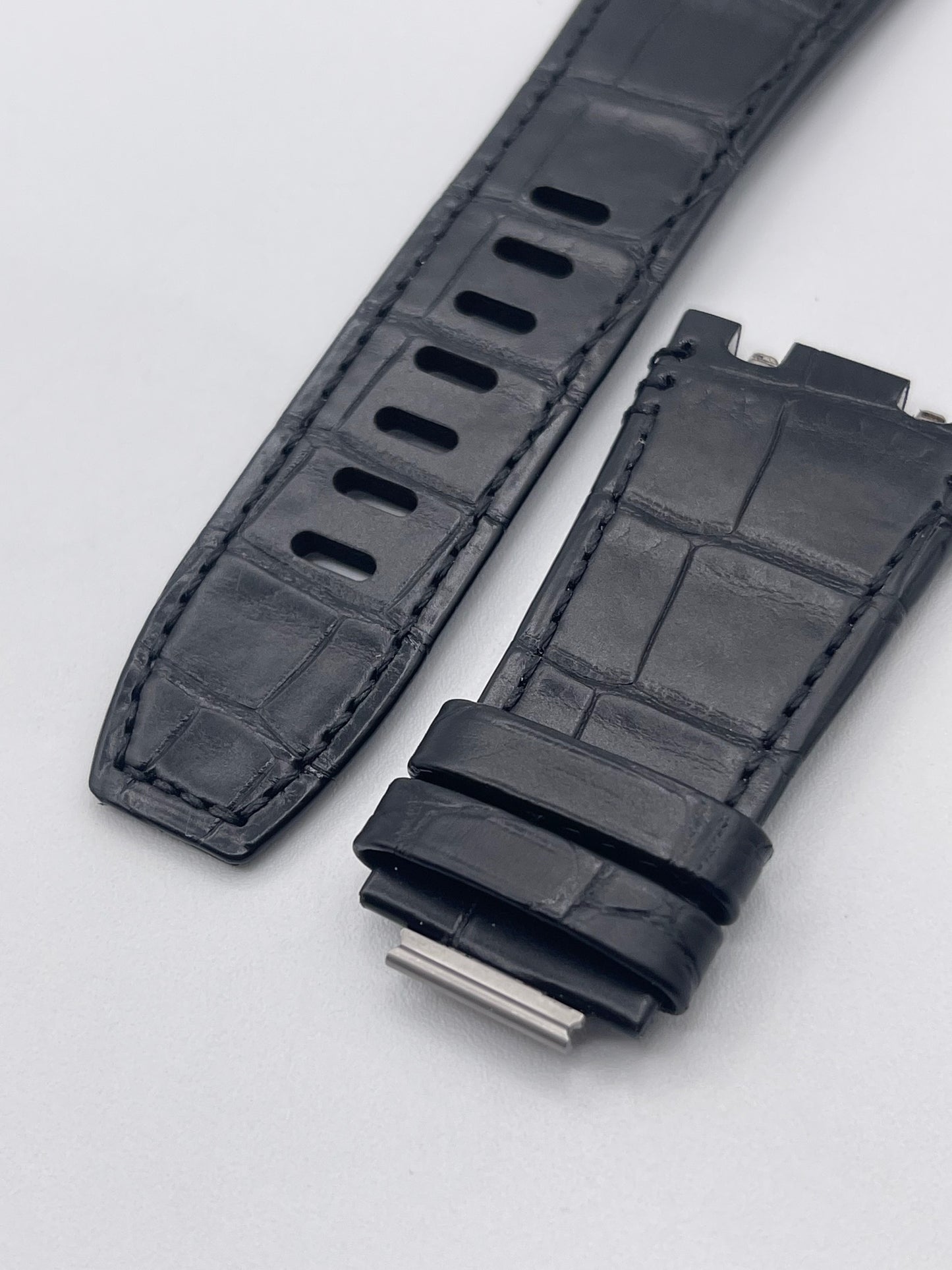 Audemars Piguet Royal Oak Offshore 43mm cinturino alligator strap 30/22mm