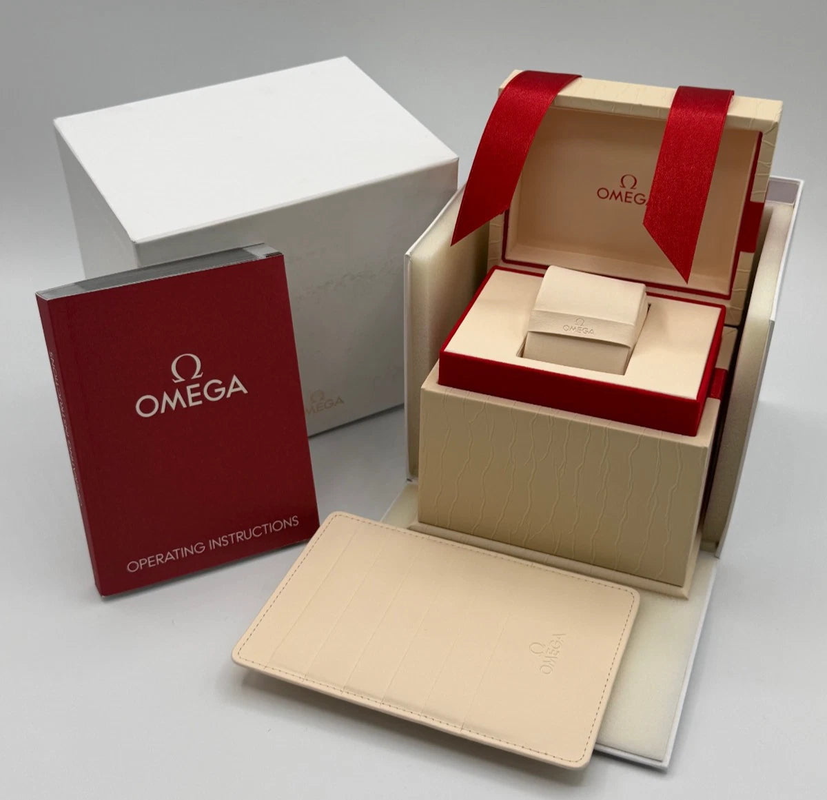 Omega scatola orologio watch box libretto booklet operating instructions 2019-23