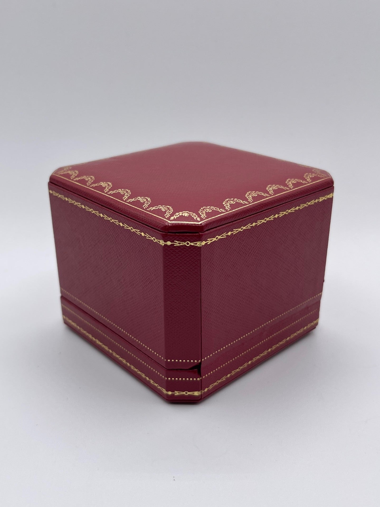 Cartier pendant earrings display box