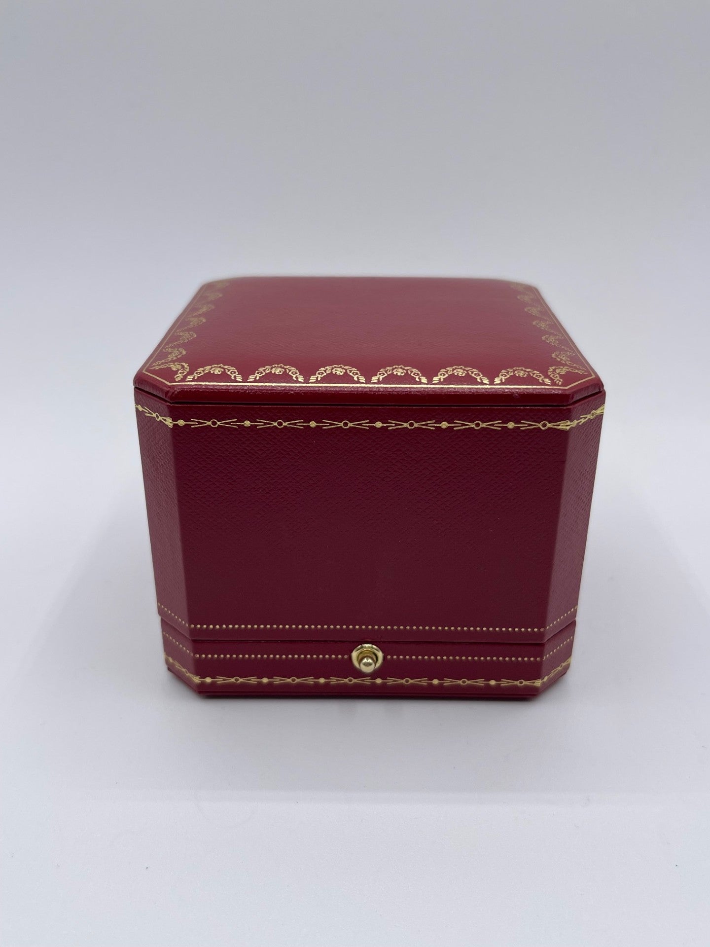 Cartier pendant earrings display box