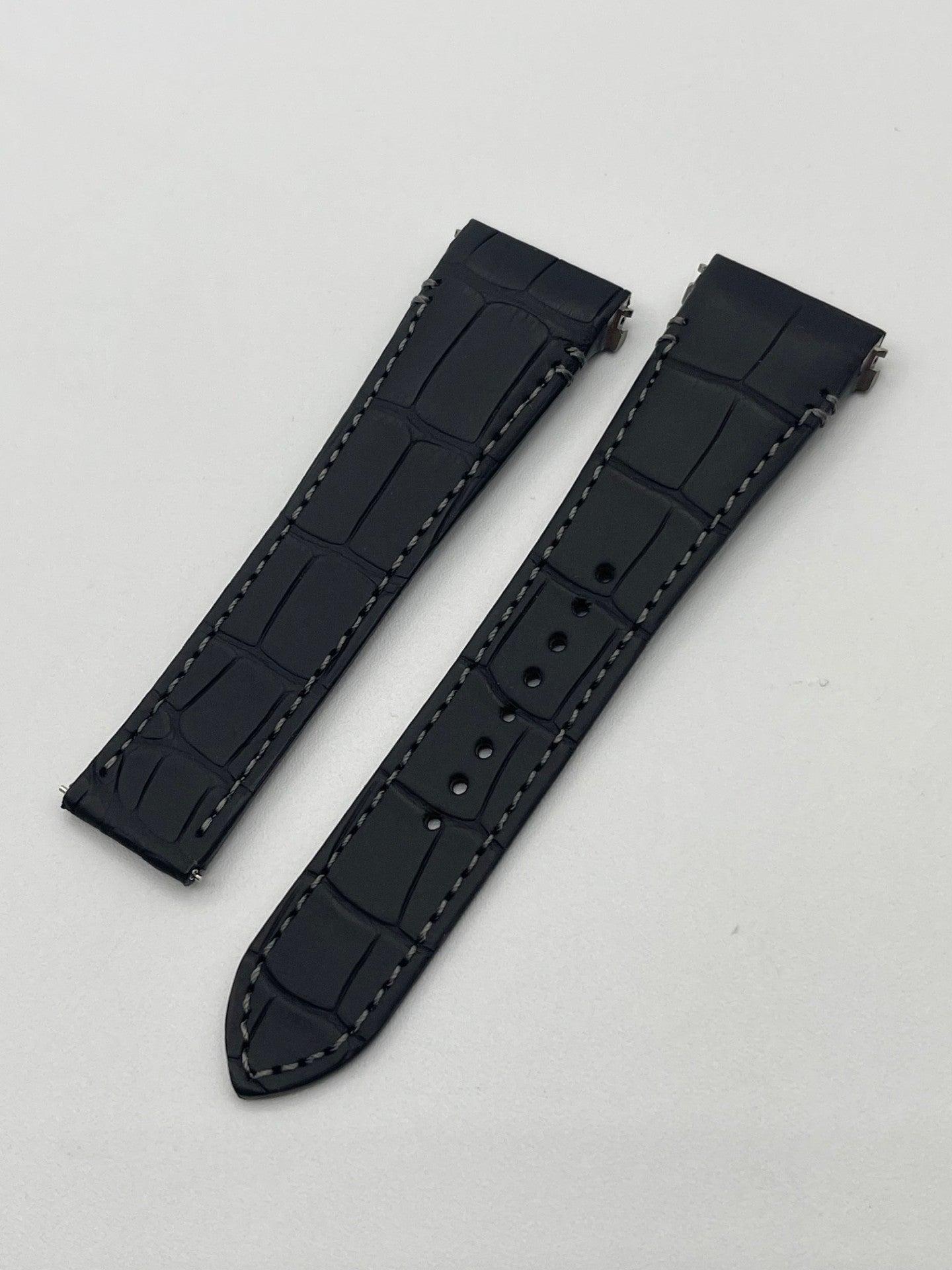 Cartier Santos Watch Strap Grey Alligator Leather KDAVLABY 23/18mm